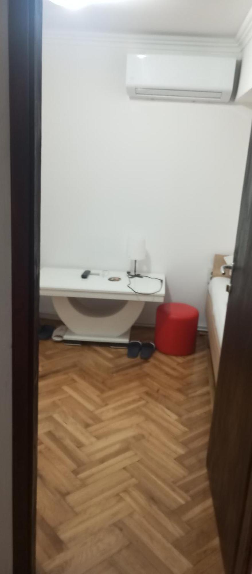 Airport Md Rooms 2 Beograd Bagian luar foto